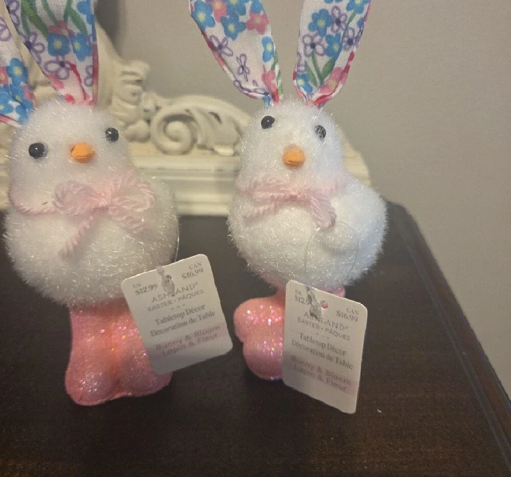 Easter Chicks In Rainboots - Picture 3 of 3